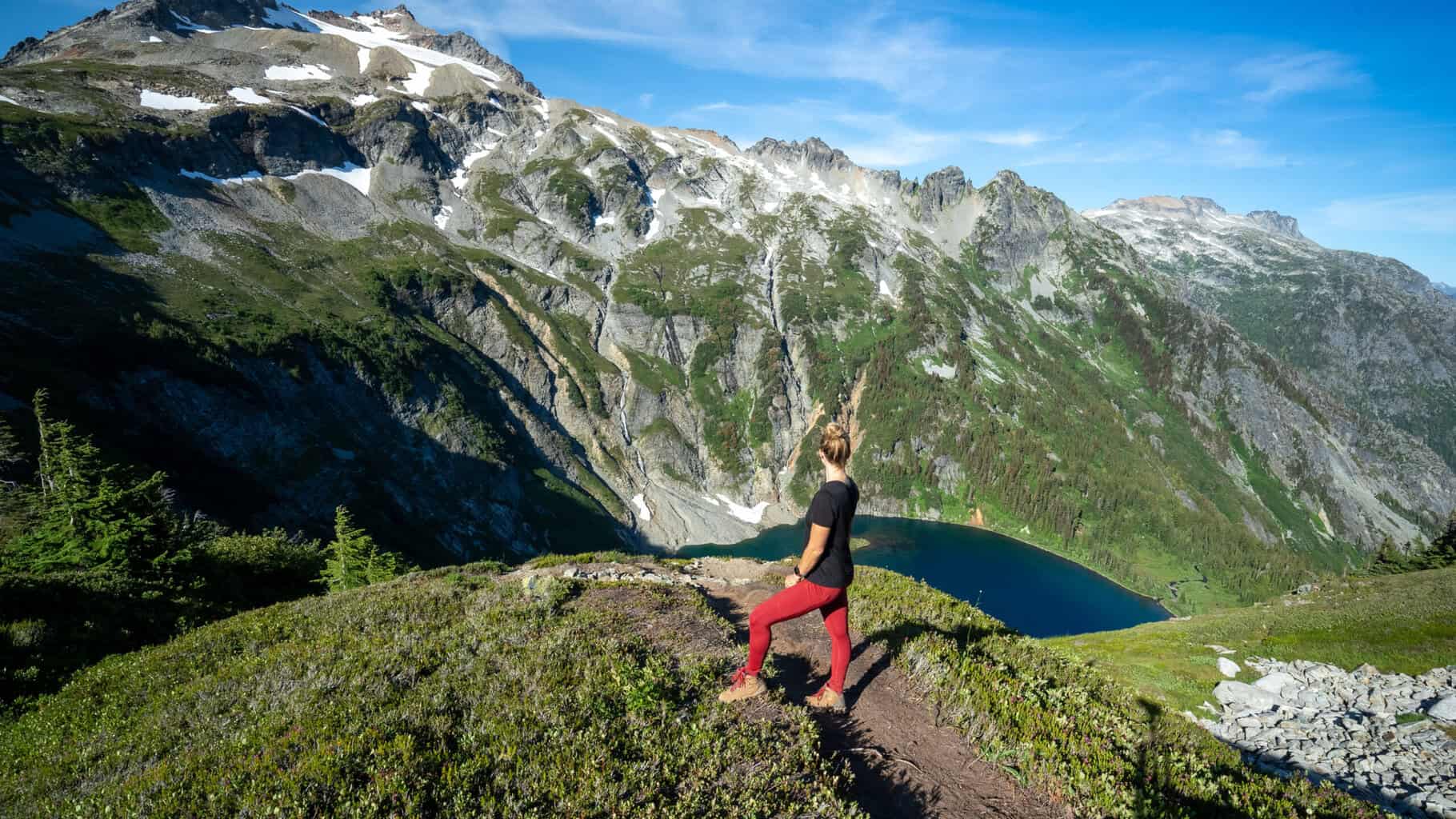 Looking down into Desolation Lake in the Cascades on Cascade pass 