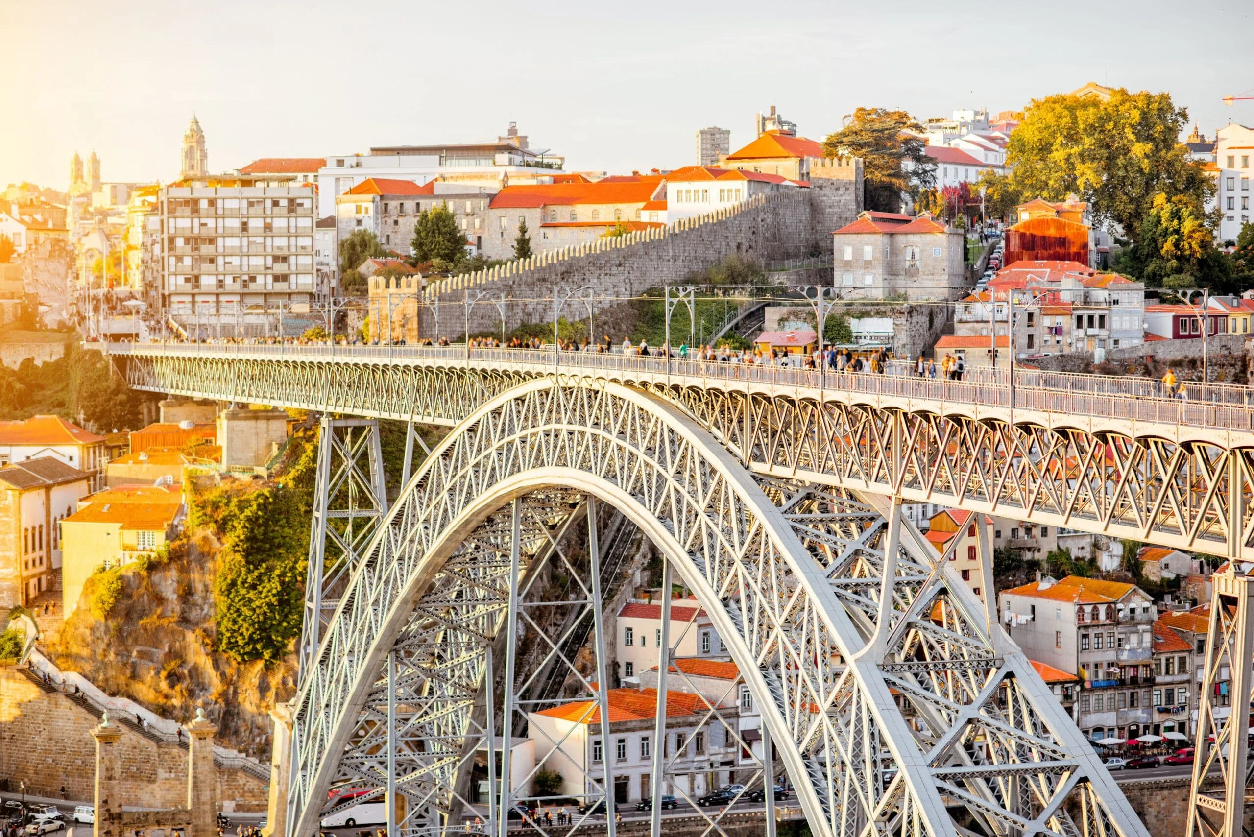 Porto’s Dom Luís I bridge and the terracotta rooftops of the old town